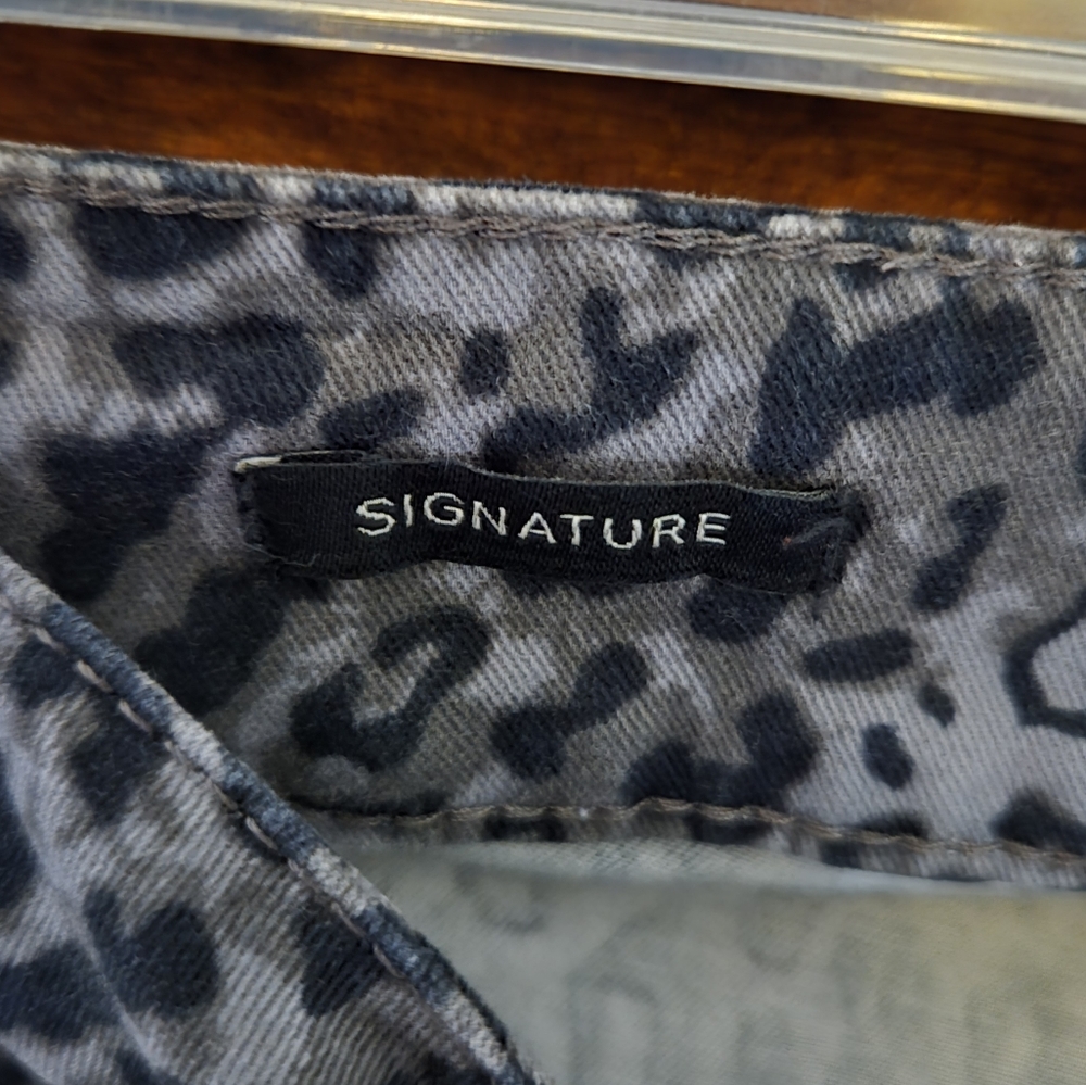 Leopard Print Pants - Picture 4 of 7